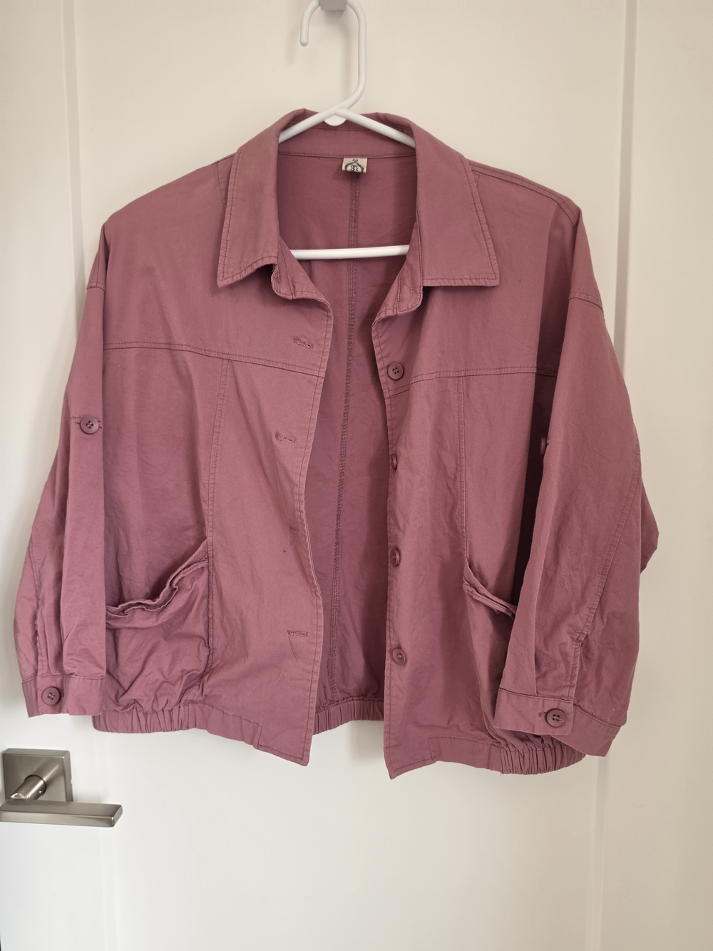 Lightweight 3/4 Sleeve Pink Jacket with Ruffle Pockets